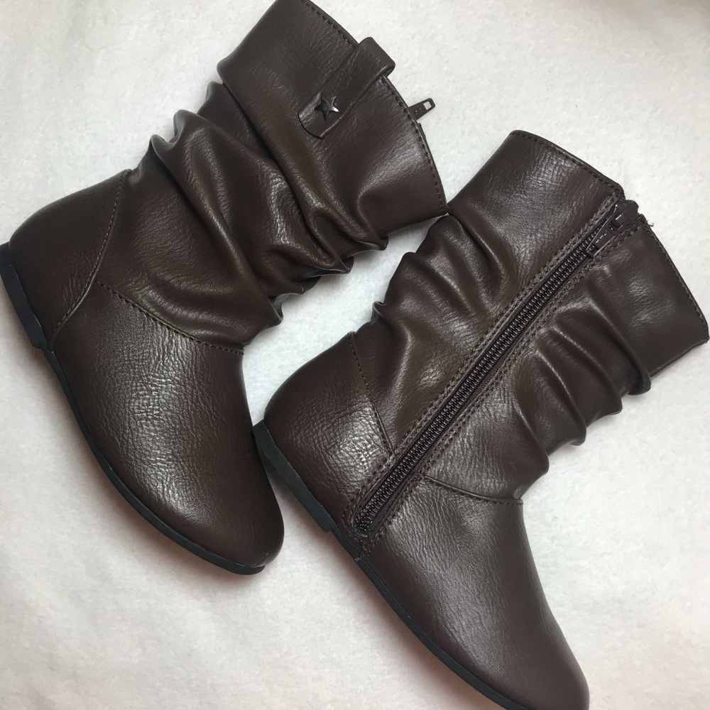 Children’s Place Boots Lot